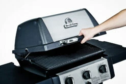 Broil King GEM 310 Gasgrill - Modell 2023 -GrillProfi Verkaufs-Shop 16941 broil king gem 320 deckel 814152
