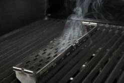 Broil King Pellet Smokerbox / Räucherbox 9 Broil King Pellet Smokerbox / Räucherbox -GrillProfi Verkaufs-Shop 22156 broil king pellet smokerbox 60181 4 1607699353