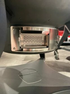 Kamado Joe Holzkohle Kugelgrill Kettle Joe - X-DEAL Inkl. Abdeckhaube -GrillProfi Verkaufs-Shop 22436 Kamado Joe Kettle Joe Ascheauszug 15 1615991194