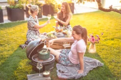 Big Green Egg MiniMax Keramikgrill Mit EGG Carrier Inkl. Zubehörpaket Mit Looftlighter -GrillProfi Verkaufs-Shop Big Green Egg MiniMax Campinggrill