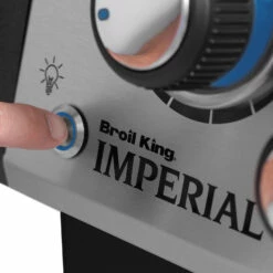 Broil King Imperial 590 IR Black Gasgrill - Modell 2023 -GrillProfi Verkaufs-Shop Broil King Imperial 590 IR Beleuchtung Knopf 1