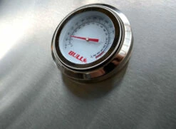 BULL Steer Premium Gasgrill - Einbaugrill -GrillProfi Verkaufs-Shop Bull Steer Built In Thermometer Detail 69008CEBU