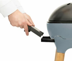 CADAC Gasgrill Citi Chef 40 FS BBQ / Dome Steel Grey, 30 Mbar -GrillProfi Verkaufs-Shop CADAC Citi Chef 40 FS Steel Grey Seitenablagen 1