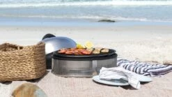 Cobb Grill Supreme Deluxe 2.0 Holzkohlegrill - Modell 2023 -GrillProfi Verkaufs-Shop Cobb Grill Supreme Deluxe 2 0 Strand