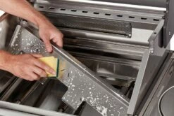 Enders Gasgrill Kansas II Pro 3 SIK Turbo -GrillProfi Verkaufs-Shop Enders Gasgrill Kansas II Pro 3 SIK Turbo 8713 leichte Reinigung