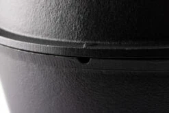 Grillfürst Dutch Oven BBQ Edition DO28 - XXL Dutch Oven 21 Grillfürst Dutch Oven BBQ Edition DO28 - XXL Dutch Oven -GrillProfi Verkaufs-Shop Grillfuerst Dutch Oven DO28 Thermometer Durchfuehrung