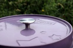 Grillfürst Emaillierter Dutch Oven Ohne Füsse DO12 - Lila -GrillProfi Verkaufs-Shop Grillfuerst Dutch Oven Emaillierung lila
