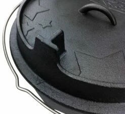 Grillfürst Dutch Oven Set BBQ Edition DO20 - X-DEAL Inkl. Tragetasche / Aufbewahrungstasche, Gusseisen Pflege, Ringreiniger, Deckelheber Und Bambus-Kochlöffel 16 Grillfürst Dutch Oven Set BBQ Edition DO20 - X-DEAL Inkl. Tragetasche / Aufbewahrungstasche, Gusseisen Pflege, Ringreiniger, Deckelheber Und Bambus-Kochlöffel -GrillProfi Verkaufs-Shop Grillfuerst Dutch Oven T Fuss