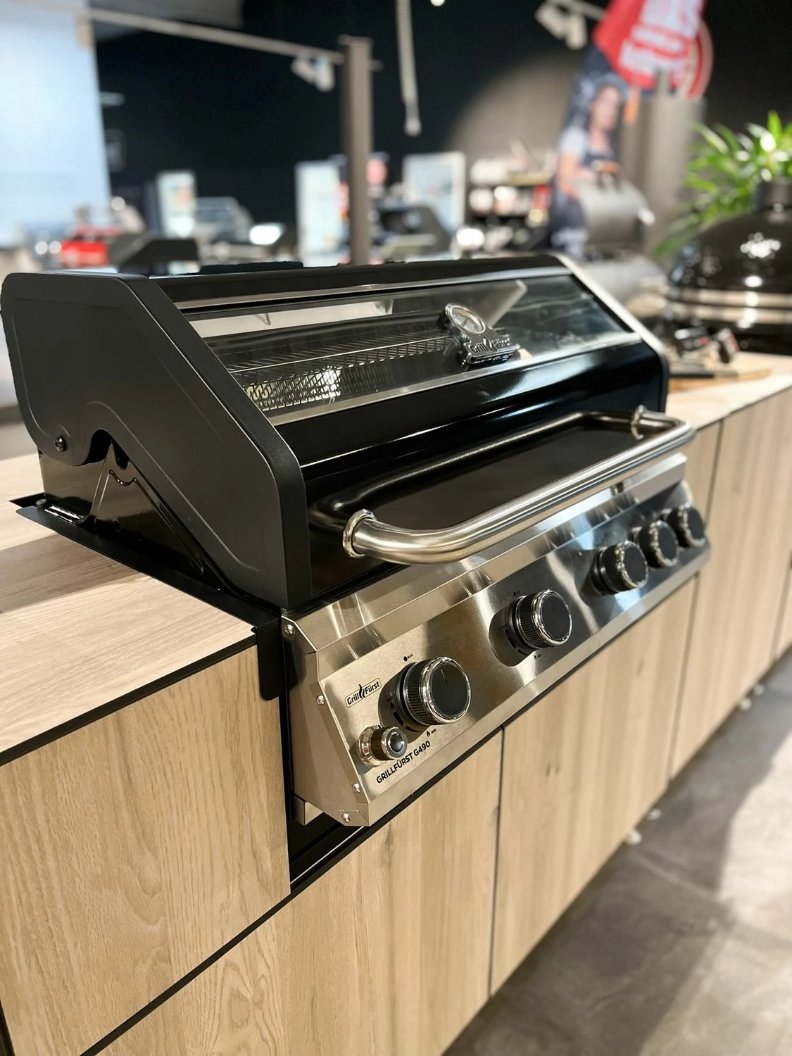 Grillfürst G490G 4-Brenner Einbaugrill - Black Edition - Mit Heckbrenner Und Gusseisen Rosten 12 Grillfürst G490G 4-Brenner Einbaugrill - Black Edition - Mit Heckbrenner Und Gusseisen Rosten – Bild 10