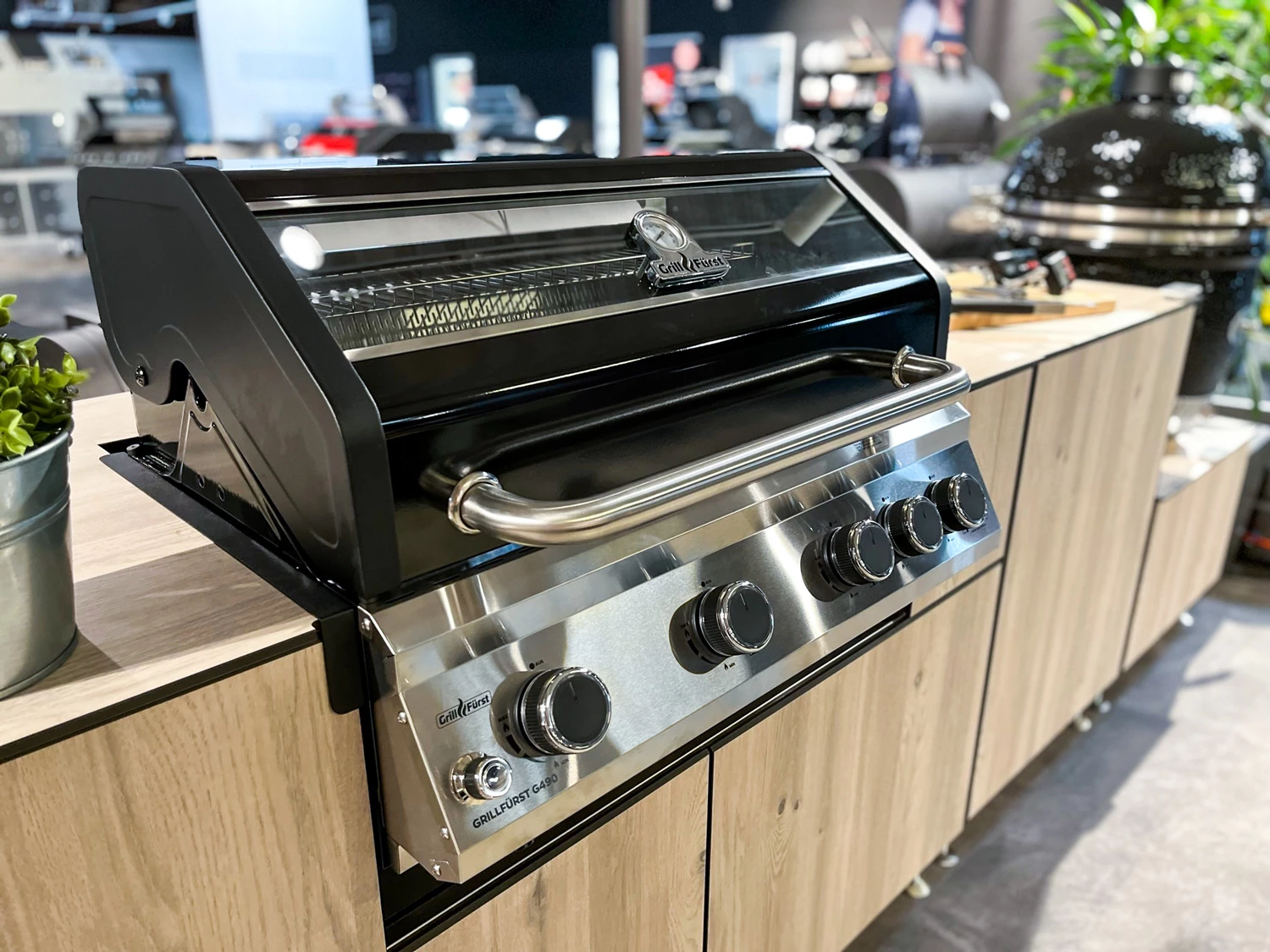 Grillfürst G490G 4-Brenner Einbaugrill - Black Edition - Mit Heckbrenner Und Gusseisen Rosten 7 Grillfürst G490G 4-Brenner Einbaugrill - Black Edition - Mit Heckbrenner Und Gusseisen Rosten – Bild 5