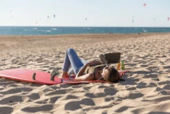 Knister Grill Small - Holzkohle Kompaktgrill 20 Knister Grill Small - Holzkohle Kompaktgrill -GrillProfi Verkaufs-Shop Knister Grill Small Strand