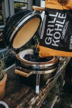 Monolith ICON Black Keramikgrill Tischgrill Inkl. Gestell -GrillProfi Verkaufs-Shop Monolith Icon Holzkohle befuellen