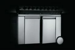 Napoleon Prestige Pro 665-3 Edelstahl Gasgrill Inkl. Drehspieß - Modell 2023 -GrillProfi Verkaufs-Shop Napoeleon Prestige Pro 665 Unterschrank Tueren 1