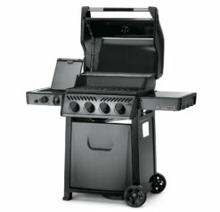 Napoleon Freestyle 425 Gasgrill, Graphit - Mit Sizzle Zone - Modell 2023 - X-DEAL Inkl. Drehspieß -GrillProfi Verkaufs-Shop Napoleon Freestyle 425 Gasgrill Sizzle Zone offen