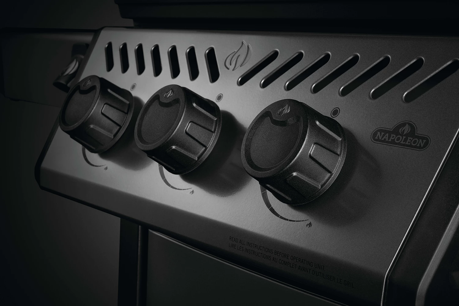 Napoleon Freestyle 365 Gasgrill, Graphit - Mit Seitenbrenner - Modell 2023 8 Napoleon Freestyle 365 Gasgrill, Graphit - Mit Seitenbrenner - Modell 2023 – Bild 6