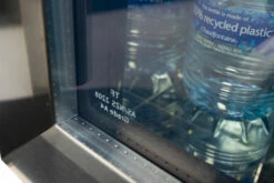 Napoleon Outdoor - Kühlschrank, 135 Liter, Rechtsdrehende Tür Mit Doppelverglasung Und LED Beleuchtung - Wasserdicht Nach IP24 -GrillProfi Verkaufs-Shop Napoleon Kuehlschrank Doppelglas Tuer