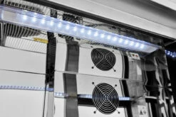 Napoleon Outdoor - Kühlschrank, 210 Liter, 2-türig Mit Doppelverglasung Und LED Beleuchtung - Wasserdicht Nach IP24 -GrillProfi Verkaufs-Shop Napoleon Outdoor Kueche Kuehlschrank LED Innen