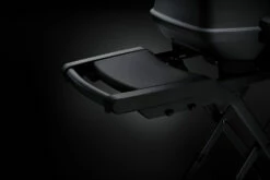 Napoleon Phantom TravelQ PRO285X Kompakt Gasgrill, Mattschwarz - Mit Klappbarem Wagen Inkl. Warmhalterost - Modell 2023 -GrillProfi Verkaufs-Shop Napoleon Phantom TravelQ PRO285X Seitenablagen mattschwarz