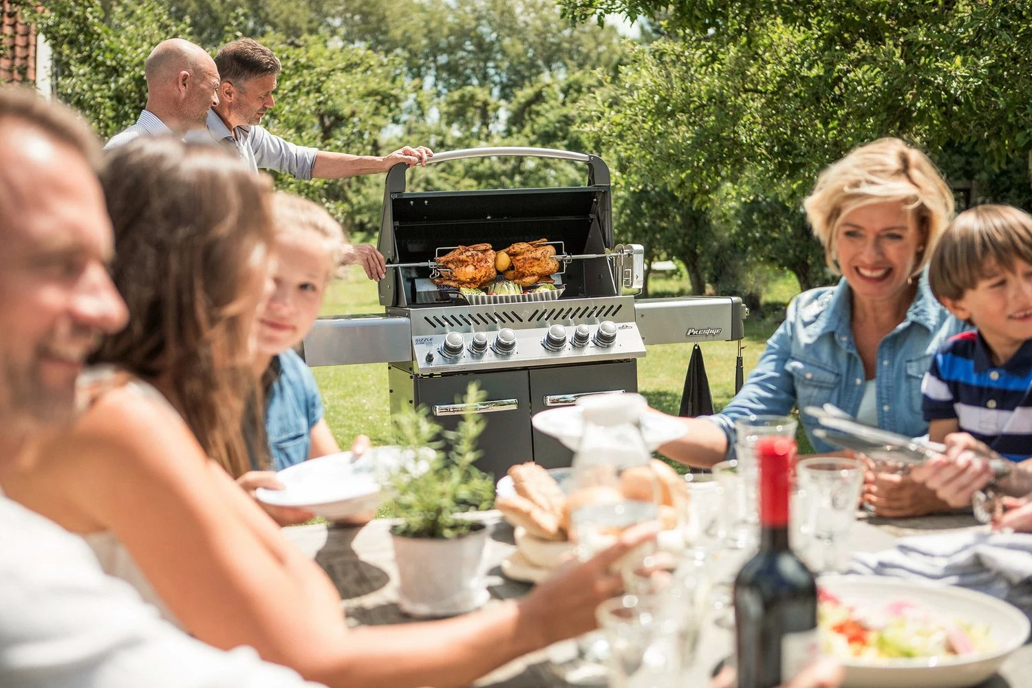 Napoleon Prestige 500 Gasgrill, Charcoal Grau - Mit Safety Glow - X-DEAL Inkl. Grillthermometer, Schneidebrett Und Windschild Für SIZZLE ZONE 20 Napoleon Prestige 500 Gasgrill, Charcoal Grau - Mit Safety Glow - X-DEAL Inkl. Grillthermometer, Schneidebrett Und Windschild Für SIZZLE ZONE – Bild 18