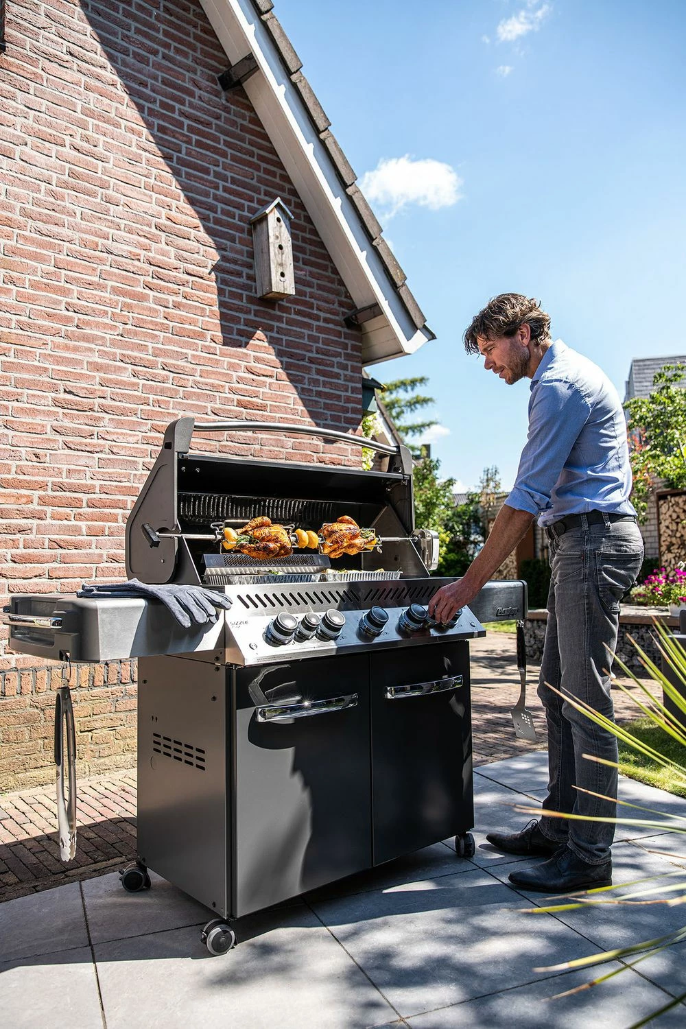 Napoleon Prestige 665 Gasgrill, Charcoal Grau - Mit Safety Glow - Modell 2023 15 Napoleon Prestige 665 Gasgrill, Charcoal Grau - Mit Safety Glow - Modell 2023 – Bild 13