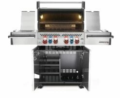 Napoleon Prestige Pro 500-3 Edelstahl Gasgrill Inkl. Drehspieß - Modell 2023 - SMART Deal Inkl. Grillfürst Grill Control -GrillProfi Verkaufs-Shop Napoleon Prestige Pro 500 offen 02 3