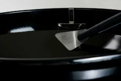 Outdoorchef Trichter-Schaber Für EASY FLIP Trichter -GrillProfi Verkaufs-Shop Outdoorchef Trichter Schaber Anwendung02