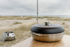 Petromax Camping Backofen -GrillProfi Verkaufs-Shop Petromax Camping Backofen Lifestyle02