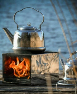 Petromax Teekessel Tk2 (3 Liter) -GrillProfi Verkaufs-Shop Petromax Edelstahl Teekessel 3000ml Lifestyle02