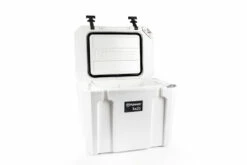 Petromax Kühlbox 25 Liter Alpenweiß - Grillfürst DEAL Inkl. Sitzkissen, Haft-Unterlage Und Einsatzkorb 17 Petromax Kühlbox 25 Liter Alpenweiß - Grillfürst DEAL Inkl. Sitzkissen, Haft-Unterlage Und Einsatzkorb -GrillProfi Verkaufs-Shop Petromax Kuehlbox kx25 alpenweiss open