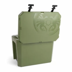 Petromax Kühlbox 25 Liter Oliv - Inkl. Sitzkissen, Haft-Unterlage Und Einsatzkorb -GrillProfi Verkaufs-Shop Petromax Kuehlbox kx25 oliv back open