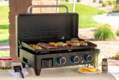 Pit Boss Plancha Grill Ultimate Plancha 3-Brenner - Mit Untergestell 31 Pit Boss Plancha Grill Ultimate Plancha 3-Brenner - Mit Untergestell -GrillProfi Verkaufs-Shop Pit Boss Planchagrill Ultimate 3 Brenner Tischgrill 1