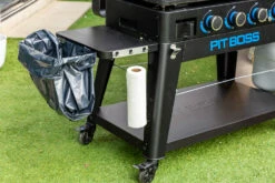 Pit Boss Plancha Grill Ultimate Plancha 4-Brenner - Mit Untergestell 41 Pit Boss Plancha Grill Ultimate Plancha 4-Brenner - Mit Untergestell -GrillProfi Verkaufs-Shop Pit Boss Planchagrill Ultimate 4 Brenner Kuechenrollenhalter 1