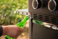 Pit Boss Planchagrill Ultimate Plancha 5-Brenner - Grillstation -GrillProfi Verkaufs-Shop Pit Boss Planchagrill Ultimate 5 Brenner Flaschenoeffner