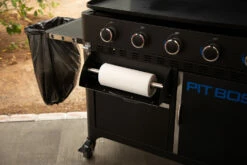Pit Boss Planchagrill Ultimate Plancha 5-Brenner - Grillstation -GrillProfi Verkaufs-Shop Pit Boss Planchagrill Ultimate 5 Brenner Kuechenrollenhalter