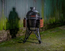 The Bastard Keramikgrill Classic Medium - Complete - Schwarz Glänzend - Modell 2023 -GrillProfi Verkaufs-Shop The Bastard Classic Medium Complete Kamadogrill