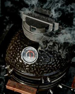 The Bastard Keramikgrill Classic Small - Schwarz Glänzend - Modell 2023 -GrillProfi Verkaufs-Shop The Bastard Classic Small Kamado Grill