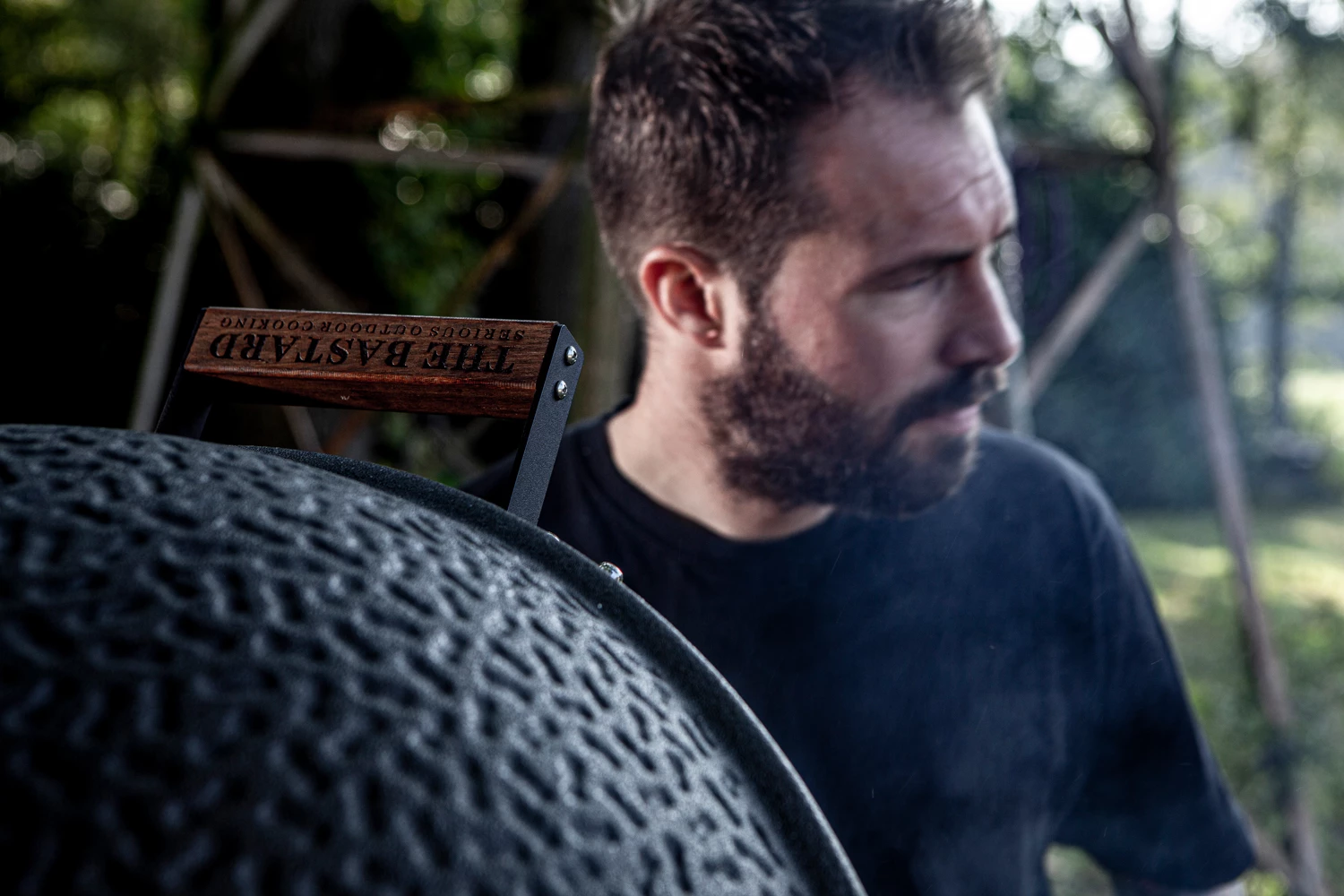 The Bastard Keramikgrill Urban Large - Complete - Schwarz Matt - Modell 2023 15 The Bastard Keramikgrill Urban Large - Complete - Schwarz Matt - Modell 2023 – Bild 13