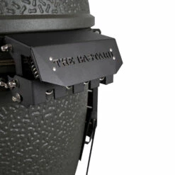 The Bastard Keramikgrill VX Large - Complete - Schwarz Matt - Modell 2023 -GrillProfi Verkaufs-Shop The Bastard VX Large Detail Deckelschanier 1