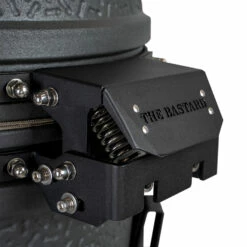 The Bastard Keramikgrill VX Medium - Complete - Schwarz Matt - Modell 2023 -GrillProfi Verkaufs-Shop The Bastard VX Medium Detail Deckelschanier