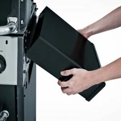 Broil King Crown 310 Gasgrill - Modell 2023 -GrillProfi Verkaufs-Shop broil king crown 310 seitenablage 864052