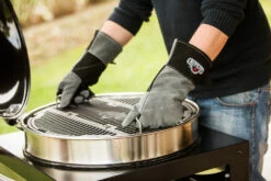 Napoleon Holzkohlegrill Kugelgrill Ø 57cm Im Rollwagen Mit Gussrost Und Deckelscharnier PRO22K-Cart-2 -GrillProfi Verkaufs-Shop napoleon grillrost entnehmen PRO22K CART 2