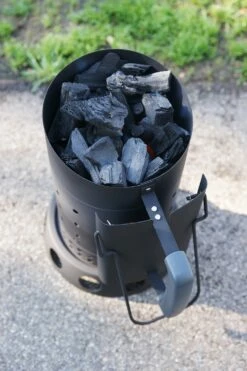 Outdoorchef Anzündkamin -GrillProfi Verkaufs-Shop outdoorchef anzuendkamin glut