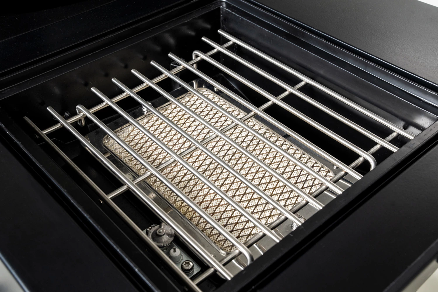 Outdoorchef Gas Kugelgrill Davos 570 G Pro Mit Blazing Zone (Infrarotbrenner) & 11kg Gasflaschen Kit 13 Outdoorchef Gas Kugelgrill Davos 570 G Pro Mit Blazing Zone (Infrarotbrenner) & 11kg Gasflaschen Kit – Bild 11