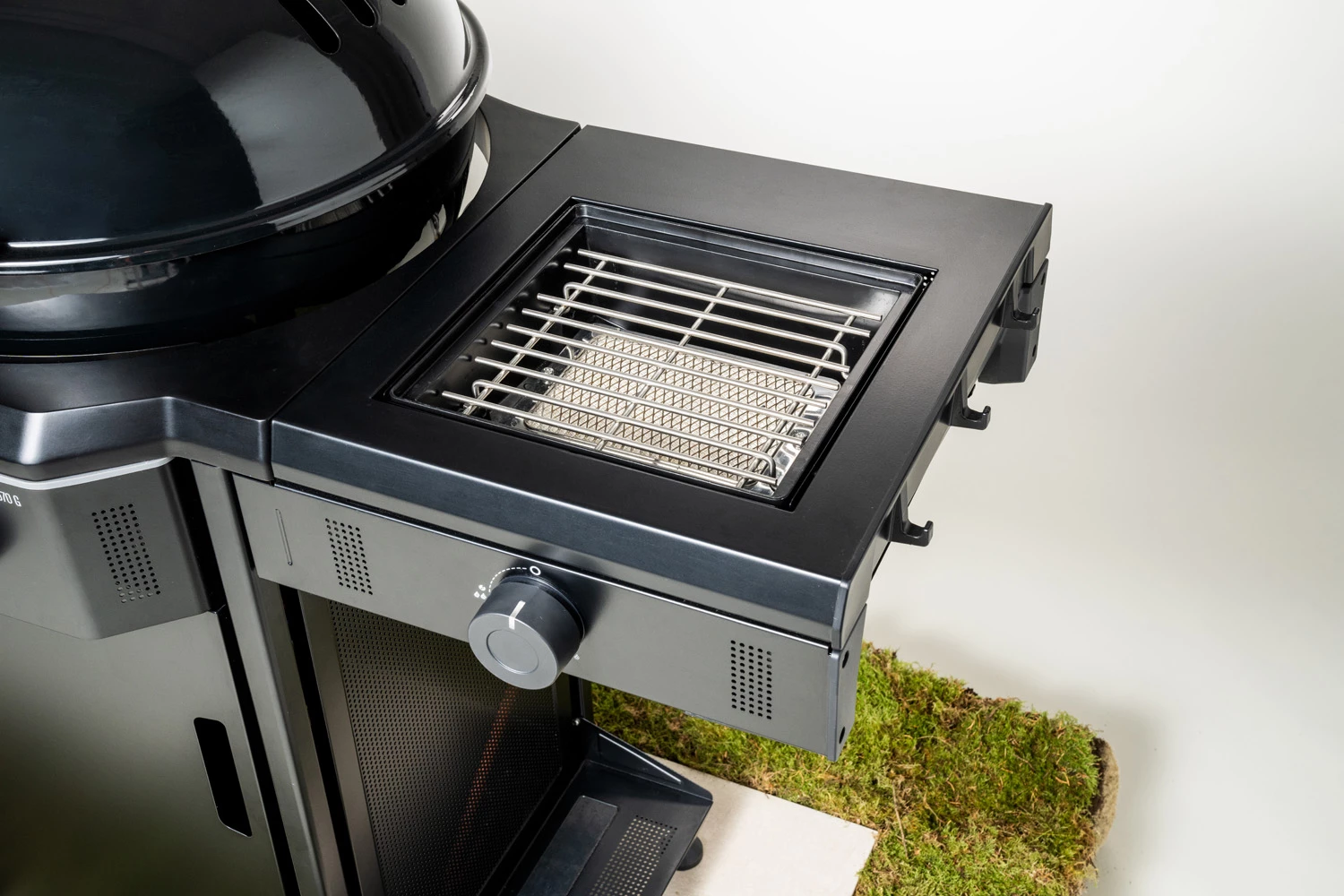 Outdoorchef Gas Kugelgrill Davos 570 G Pro Mit Blazing Zone (Infrarotbrenner) & 11kg Gasflaschen Kit 14 Outdoorchef Gas Kugelgrill Davos 570 G Pro Mit Blazing Zone (Infrarotbrenner) & 11kg Gasflaschen Kit – Bild 12