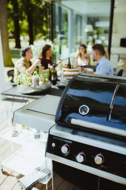 Outdoorchef Dualchef 325 G Gasgrill Mit Seitenkocher 19 Outdoorchef Dualchef 325 G Gasgrill Mit Seitenkocher -GrillProfi Verkaufs-Shop outdoorchef dualchef 325 g grillen 18 700 02