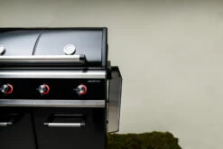 Outdoorchef Dualchef 425 G Gasgrill Mit Seitenkocher -GrillProfi Verkaufs-Shop outdoorchef dualchef 425 g seitenablage abgeklappt 18 700 16