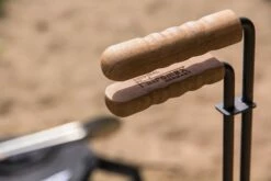 Petromax Profi-Deckelheber Für Dutch Oven 10 Petromax Profi-Deckelheber Für Dutch Oven -GrillProfi Verkaufs-Shop petromax deckelheber griff detail