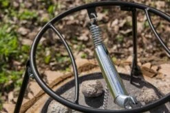 Petromax Feuertopf Deckelhalter Pro-ft Dutch Oven Zubehör 23 Petromax Feuertopf Deckelhalter Pro-ft Dutch Oven Zubehör -GrillProfi Verkaufs-Shop petromax feuertopf deckelhalter nahaufnahme