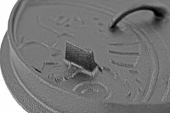 Petromax Ft6 Feuertopf Dutch Oven 5,5 L - Mit Füssen - X-DEAL Inkl. Deckelheber, Pflegepaste Und Kochlöffel -GrillProfi Verkaufs-Shop petromax feuertopf ft6 5 1