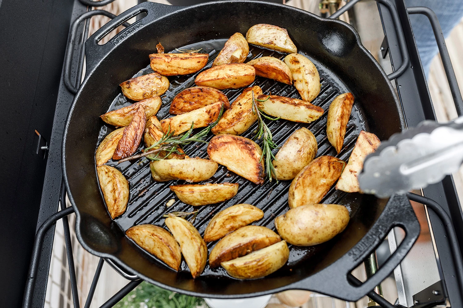 Petromax Grillpfanne Gusseisen Gp35h Mit Zwei Henkeln 3 Petromax Grillpfanne Gusseisen Gp35h Mit Zwei Henkeln